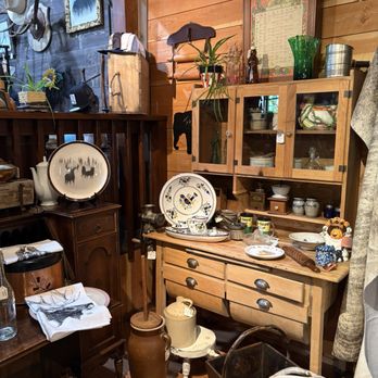 Horsefly Ennis - Antiques Near Me - Ennis, Montana Horsefly Ennis - Antiques Near Me - Ennis, Montana