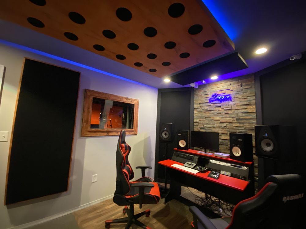 MAXIMUS MUSIC RECORDS RECORDING STUDIOS Updated October 2024 46