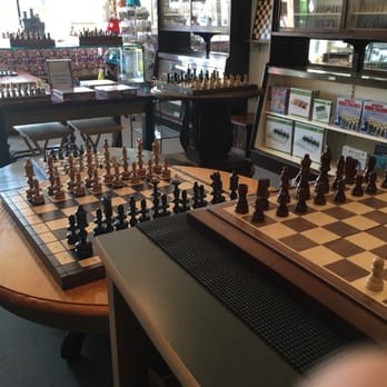 It's Good To Be King - Toy Stores Near Me - Elmhurst, Illinois