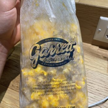 Garrett Popcorn Shops - Bag of Garrett Mix Popcorn - Popcorn Shops Near Me - Chicago, Illinois Garrett Popcorn Shops - Bag of Garrett Mix Popcorn - Popcorn Shops Near Me - Chicago, Illinois