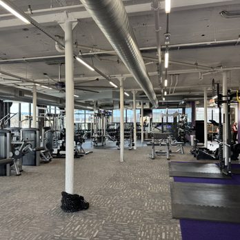 Anytime Fitness - Gyms Near Me - Des Moines, Iowa Anytime Fitness - Gyms Near Me - Des Moines, Iowa