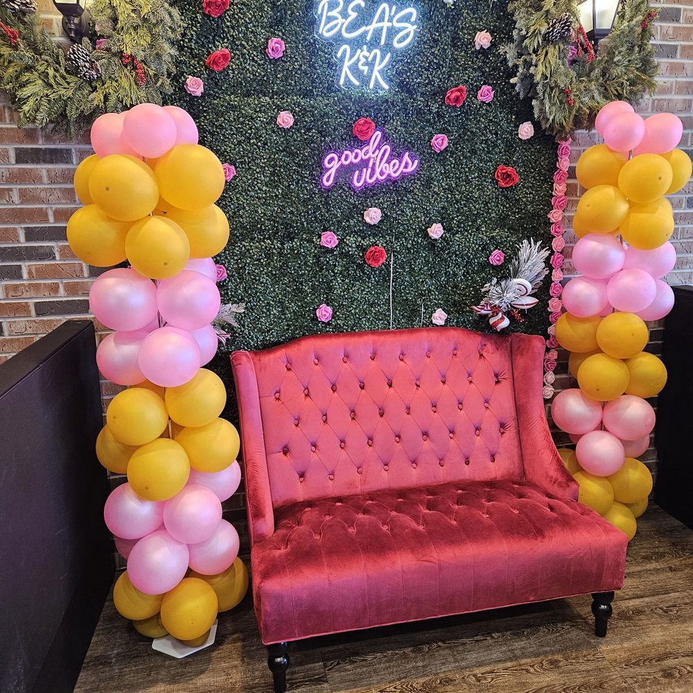 Bea's Kitchen & Kocktails - Photo Op at Bea's - Breakfast & Brunch Near Me - Richton Park, Illinois Bea's Kitchen & Kocktails - Photo Op at Bea's - Breakfast & Brunch Near Me - Richton Park, Illinois