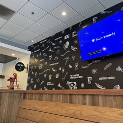 Sergio's Cuban Cafe And Grill - Miami Lakes - Inside