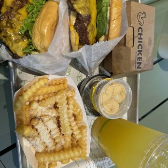 Shake Shack - Spectrum - Avocado Bacon Burger, Cheeseburger, Black Truffle Parmesan Fries, Mango Passionade, Chicken Bites - Burgers Near Me - Irvine, California