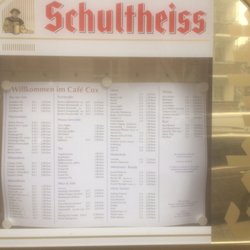 Café Cox - Hier gibts det Kult-, äh: Schultheissbier der Berliner Traditionsbrauerei von 1842 in 0,2 / 0,3 / 0,4 / und 0,5l-Einheiten..