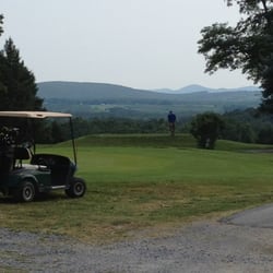 Piney Apple Golf Course - First tee