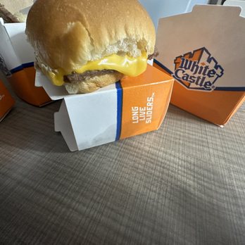 White Castle - CHEESE SLIDER CAL 170-180 - Burgers Near Me - Greendale, Indiana