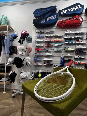 40 Love Lifestyle by null