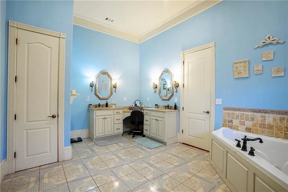 Slide of JVR Contractors