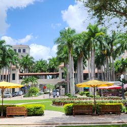 Shops at Merrick Park