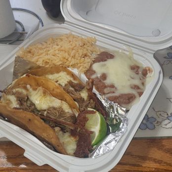 Taqueria Durango BBQ - Quesabirria Taco plate w/ rice and beans - Mexican Near Me - Fairfield, California Taqueria Durango BBQ - Quesabirria Taco plate w/ rice and beans - Mexican Near Me - Fairfield, California