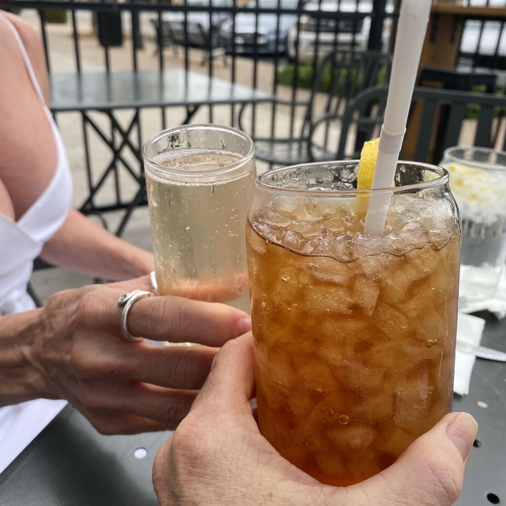 Get Toasted - Champagne & ice tea - Breakfast & Brunch Near Me - Riverbank, California