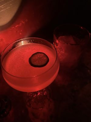 Honeycomb Hi-Fi Listening Bar by null