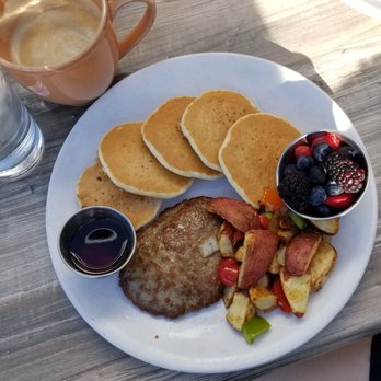 Ginger and Baker - Silver Dollar Pancakes - Cafes Near Me - Fort Collins, Colorado