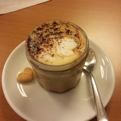 C'era Una Volta - Marocchino dentro una piccola "burnia" con doppio , uno nella crema di latte e l'altro un biscotto... yum