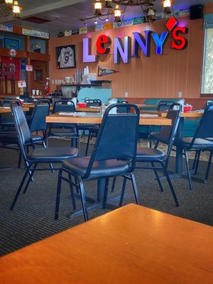 Lenny’s Restaurant by null
