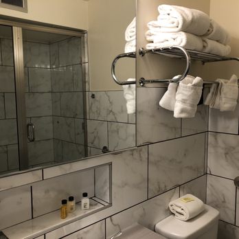 Steam Plant Hotel - Shower is opposite the mirror. Nicely ventilated, too...no steam buildup at all! - Hotels Near Me - Spokane, Washington Steam Plant Hotel - Shower is opposite the mirror. Nicely ventilated, too...no steam buildup at all! - Hotels Near Me - Spokane, Washington