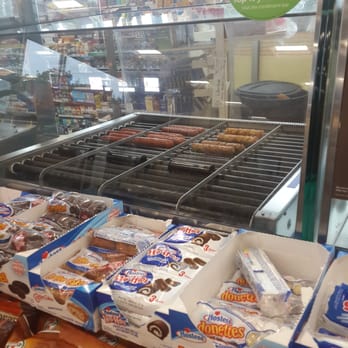7-Eleven - Big bite at 7 eleven. - Coffee & Tea Near Me - Valley Stream, New York
