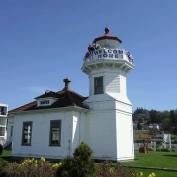 Mukilteo Light Station and Lighthouse Park - They were hanging out the welcome home sign for a ship full of sailors. - Parks Near Me - Mukilteo, Washington