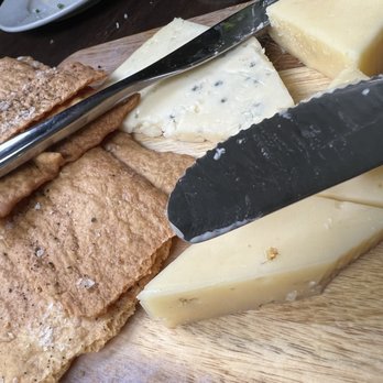 Bottlehouse - These homemade crackers!! Happy Hour until 6pm, you got to get this!!! - Wine Bars Near Me - Seattle, Washington Bottlehouse - These homemade crackers!! Happy Hour until 6pm, you got to get this!!! - Wine Bars Near Me - Seattle, Washington