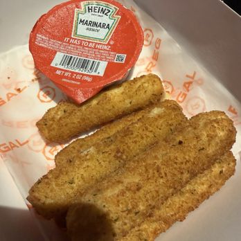 Regal Kendall Village - Cheese sticks - Cinema Near Me - Miami, Florida