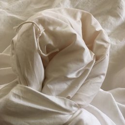 US made hand tied wool comforter:)