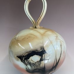 Courtyard Gallery - Raku pot with lid, artist Bob Smith.
