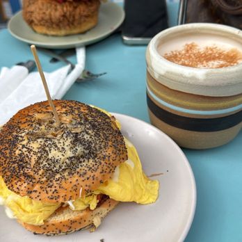 Golda - Egg sandwich and chicken sandwich - Breakfast & Brunch Near Me - Brooklyn, New York Golda - Egg sandwich and chicken sandwich - Breakfast & Brunch Near Me - Brooklyn, New York