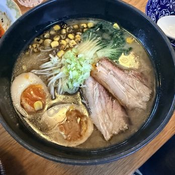 Kawa Ni - Pork and garlic ramen - Izakaya Near Me - Denver, Colorado