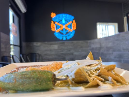 Queen Taco & Sushi by null