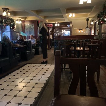 Penny Farthing Public House - Pubs Near Me - Victoria, British Columbia