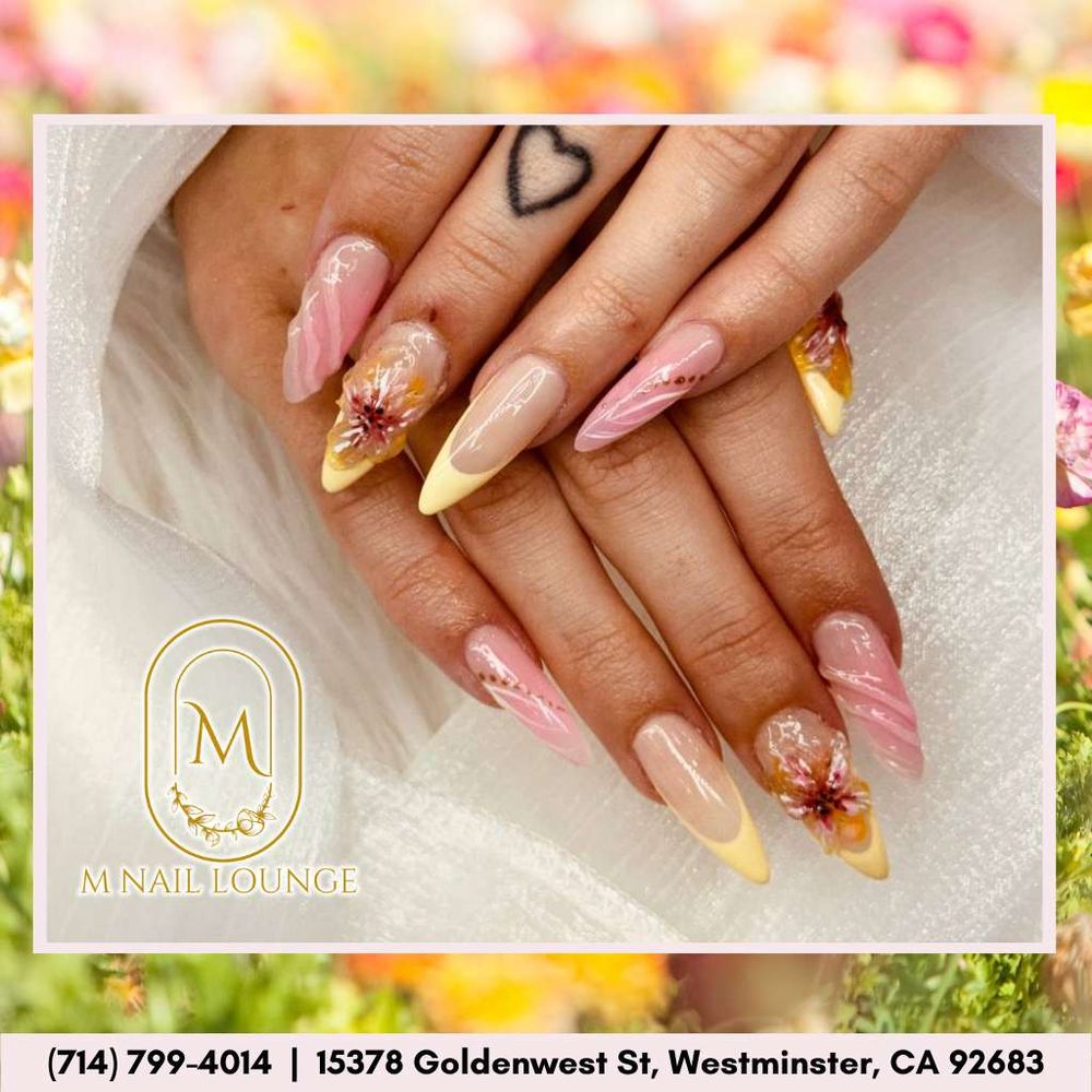 M Nail  Lounge Logo