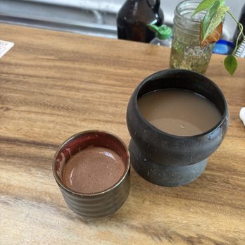 Melo Melo Kava Bar - Melo ginger and sipping chocolate - Lounges Near Me - Oakland, California