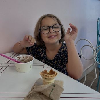 Walnut Beach Creamery - Ice Cream & Frozen Yogurt Near Me - Milford, Connecticut Walnut Beach Creamery - Ice Cream & Frozen Yogurt Near Me - Milford, Connecticut