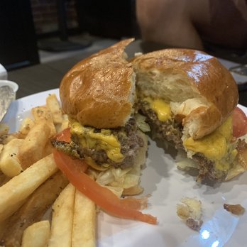 Stadium Sports & Grill - Burger - Sports Bars Near Me - Dallas, Texas Stadium Sports & Grill - Burger - Sports Bars Near Me - Dallas, Texas