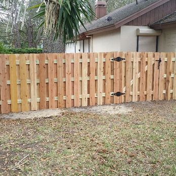 Fence Guy - Front 4ft high Shadow Box Fence - Fences & Gates Near Me - Mount Dora, Florida Fence Guy - Front 4ft high Shadow Box Fence - Fences & Gates Near Me - Mount Dora, Florida