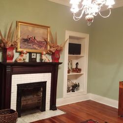 Colonel's Cottage Inns