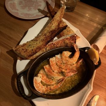 Bavette's Bar & Boeuf - Shrimp Scampi (3/5) - Steakhouses Near Me - Chicago, Illinois Bavette's Bar & Boeuf - Shrimp Scampi (3/5) - Steakhouses Near Me - Chicago, Illinois