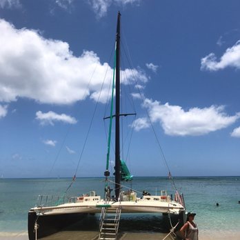 Makani Catamaran - Boating Near Me - Honolulu, Hawaii