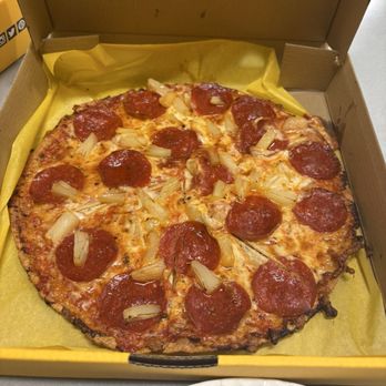 Winzza - Chicken breast crust - Pizza Near Me - San Fernando Valley, California Winzza - Chicken breast crust - Pizza Near Me - San Fernando Valley, California