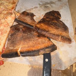 Anthony's Pizza - Burnt bottom and crust