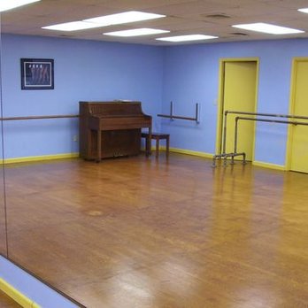 Applause Performance Academy - Studio B- “floating dance floor” which allows dancers to train without injury to their joints and muscles! - Performing Arts Near Me - Wahiawa, Hawaii Applause Performance Academy - Studio B- “floating dance floor” which allows dancers to train without injury to their joints and muscles! - Performing Arts Near Me - Wahiawa, Hawaii