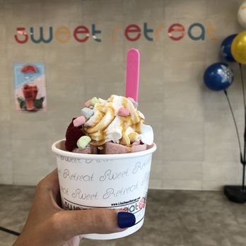 Sweet Retreat - Strawberry ice cream, marshmallow bits, whip cream, raspberries, and caramel sauce. - Bubble Tea Near Me - Alcoa, Tennessee Sweet Retreat - Strawberry ice cream, marshmallow bits, whip cream, raspberries, and caramel sauce. - Bubble Tea Near Me - Alcoa, Tennessee