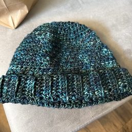 Hat with malabrigo chunky yarn in wasi sabi color.