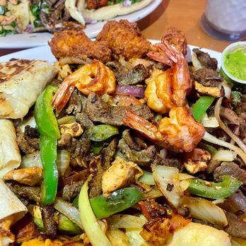 Angel's Pupuseria - Fajita Mix - Spanish Near Me - Landover Hills, Maryland