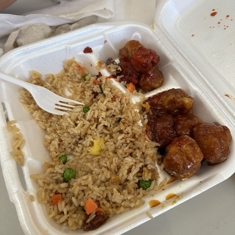 China Experience - Fried rice, sesame chicken, and general tao chicken - Chinese Near Me - Gurnee, Illinois China Experience - Fried rice, sesame chicken, and general tao chicken - Chinese Near Me - Gurnee, Illinois