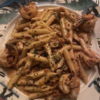 Ristorante Ti AMO - Sundried tomato and shrimp penne Pasta Gamberetti e Pinoli - Italian Near Me - Eagle-Vail, Colorado