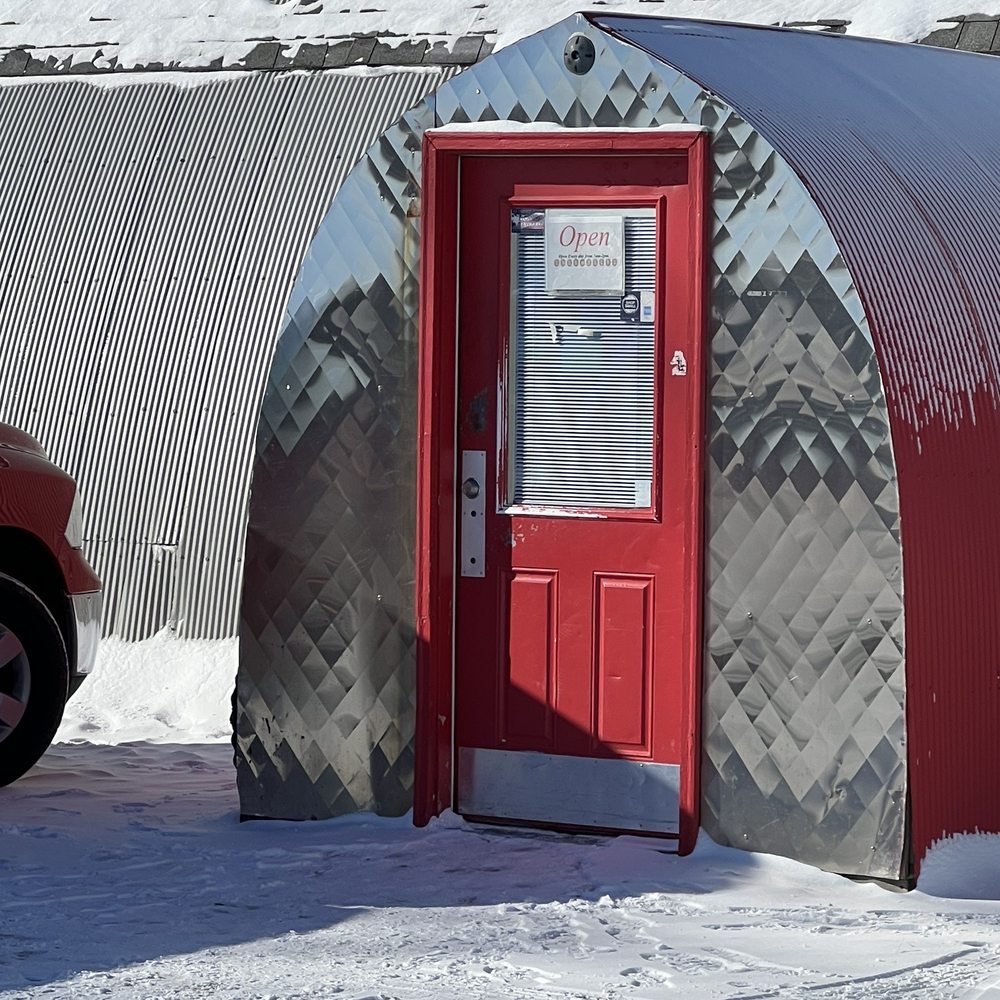 Charlie Parkers - a red door in the snow - Diners Near Me - Springfield, Illinois