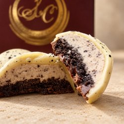 The Secret Chocolatier - Cookies and Cream Bon Bon