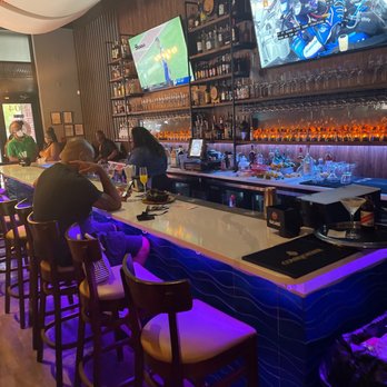 Escovitchez - The bar area - Caribbean Near Me - Snellville, Georgia